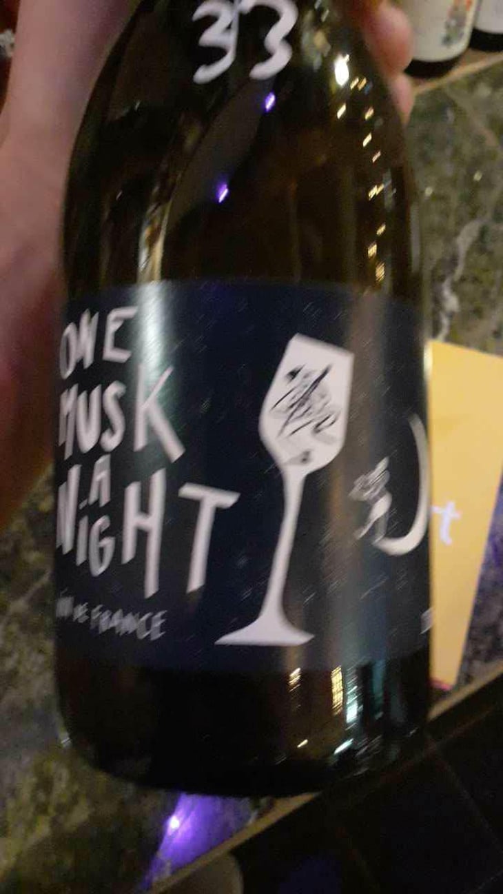 One Musk A Night - Le Haut Planty - Alain & Christian Couillaud 