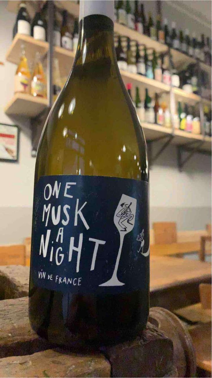 One Musk A Night - Le Haut Planty - Alain & Christian Couillaud 