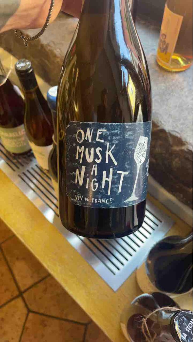 One Musk A Night - Le Haut Planty - Alain & Christian Couillaud 