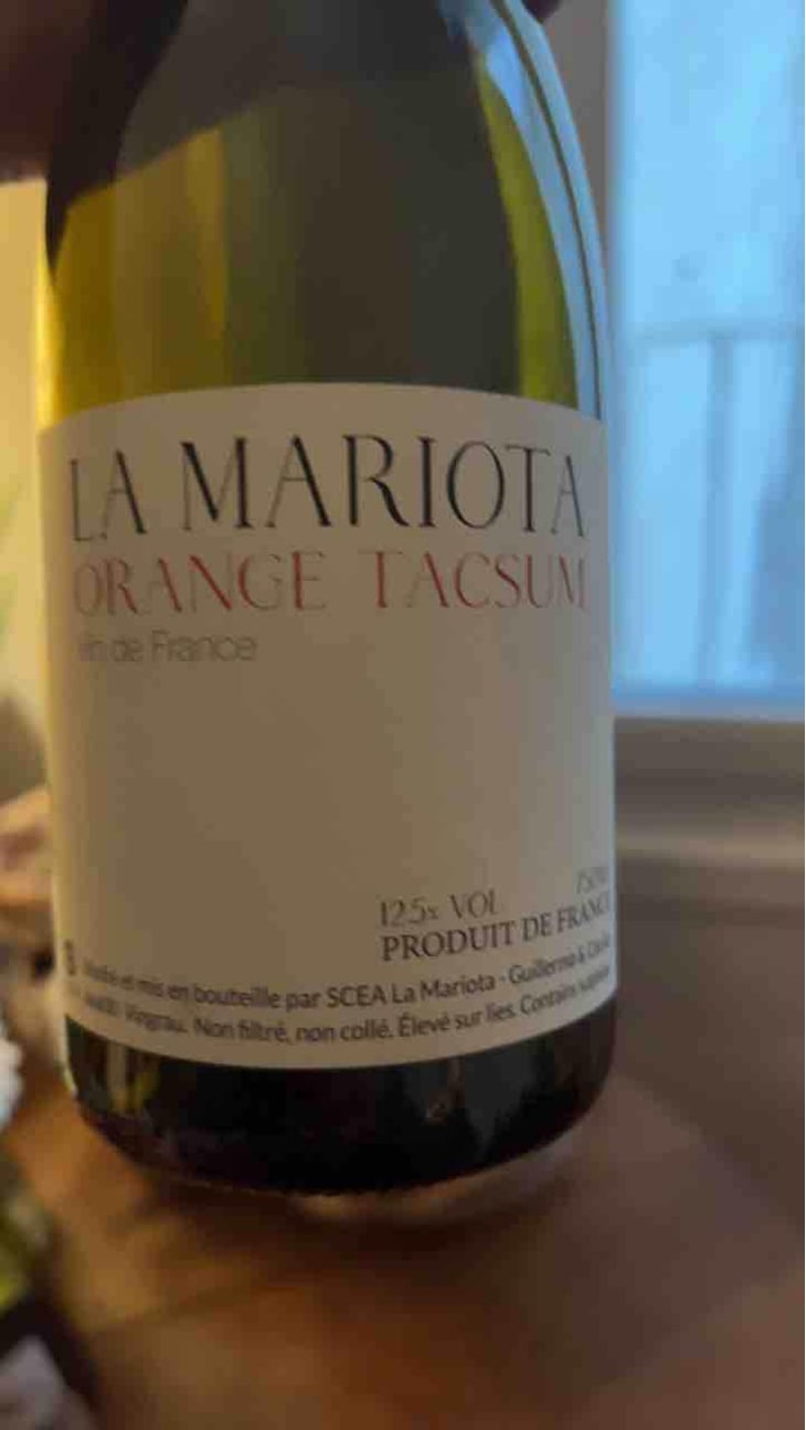 Orange Tacsum - La Mariota - Cecilia Diaz & Guillermo Campos Baeza 