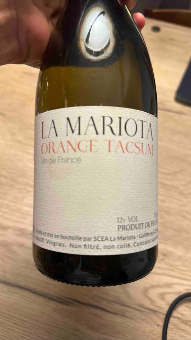 Orange Tacsum - La Mariota - Cecilia Diaz & Guillermo Campos Baeza 
