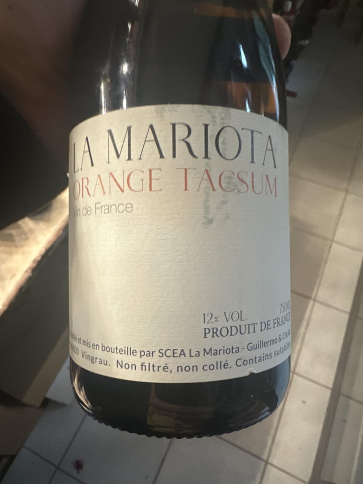 Orange Tacsum - La Mariota - Cecilia Diaz & Guillermo Campos Baeza 