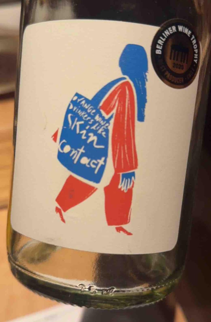 Orange Wine Drinker - Viña Echeverría - Quasar Wines - Roberto, Viviana, Paulina & Diego Echeverría -2020