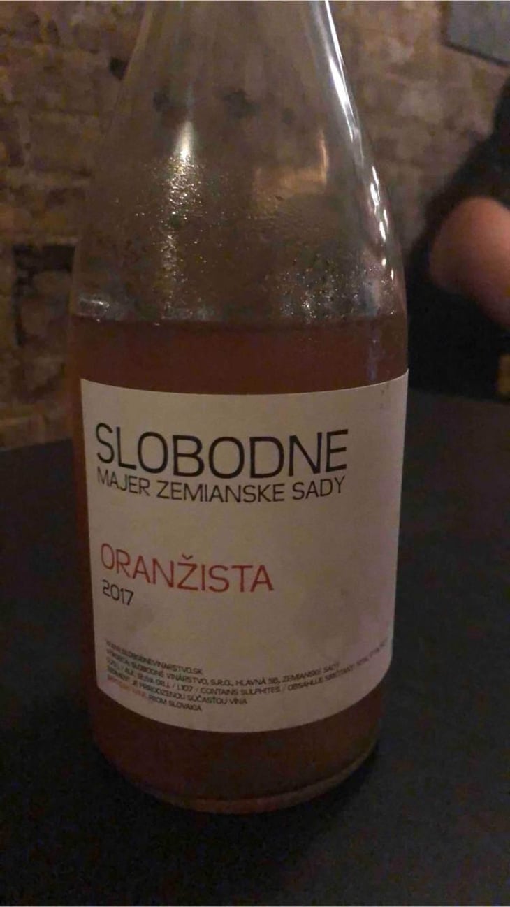 Oranzista - Slobodné Vinárstvo - Majer Zemianske Sady - Michal Kuropka, Agnes Lovecká, Katarína Kuropková 