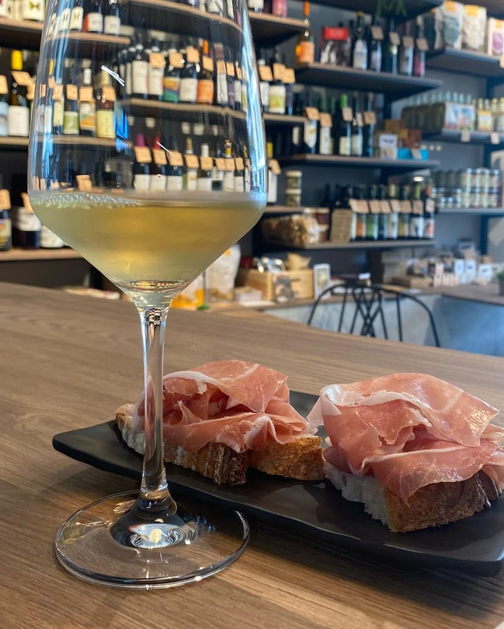 Pane E Prosciutto Crudo - Enoteca Enostor(i)e - 775575