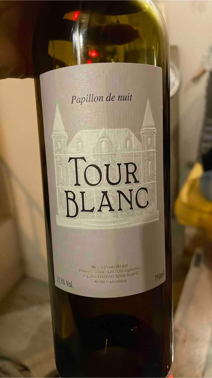 Papillon de nuit - Château Tour Blanc - Philip & Sandra Kelton 