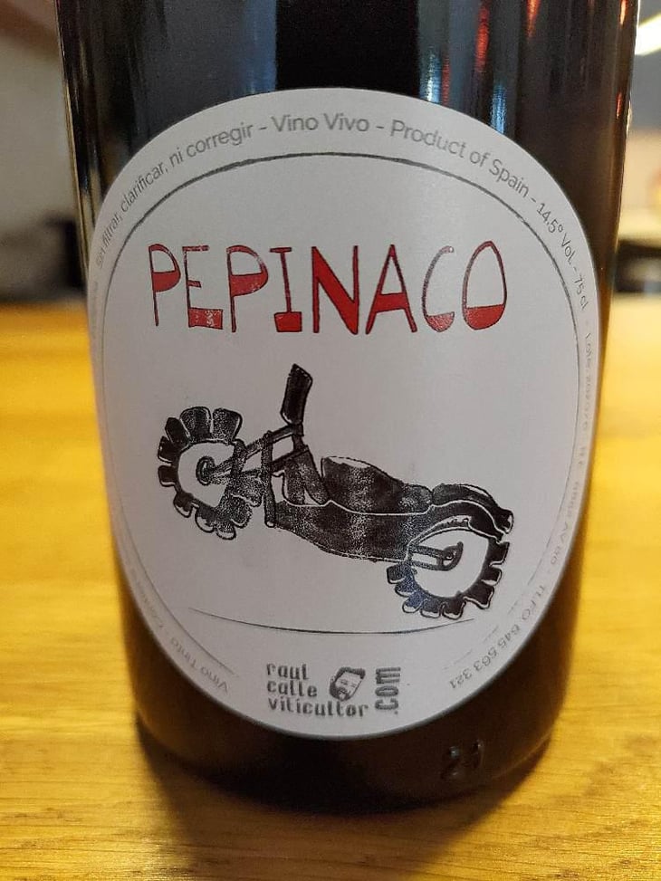 Pepinaco - Vinos Naturi - Raúl Calle y Laura Piñas 