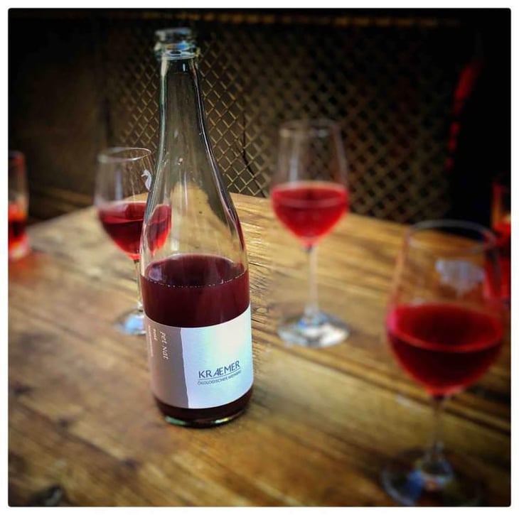 Pet Nat Rosé Muschelkalk - Ökologischer Land- & Weinbau Krämer - Simone Wege & Stephan Kraemer 