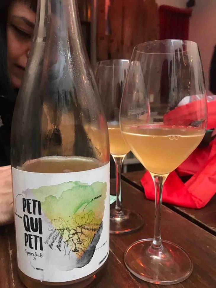 Peti Qui Peti Mustachen! - Lavinaventura Vins - Emi Gomez Ventura -2022