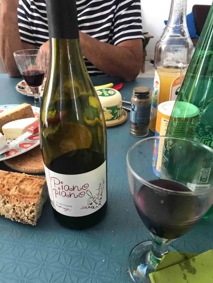 Piano Piano Vin Rouge - Les Noades - Jacky & Vero Ripoche 