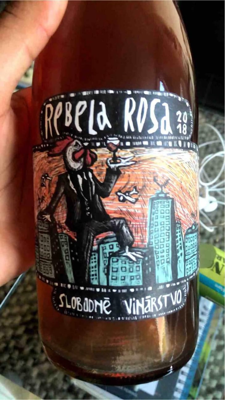 Rebela Rosa - Slobodné Vinárstvo - Majer Zemianske Sady - Michal Kuropka, Agnes Lovecká, Katarína Kuropková 