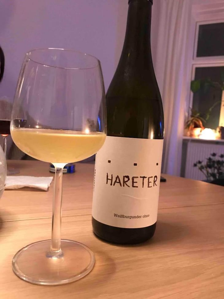Weissburgunder Ohne - Weingut Hareter Thomas - Claudia & Thomas Hareter 