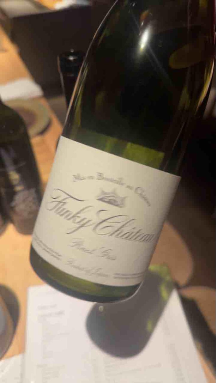 Pinot Gris - Funky Chateau - Toyohiko & Michiko Kanehashi 