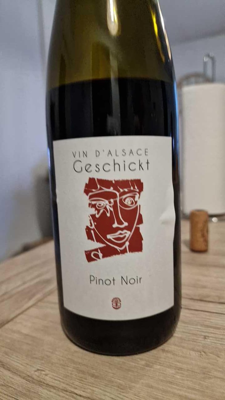 Pinot Noir - Domaine Geschickt - Arnaud Geschickt & Aurélie Fayolle 