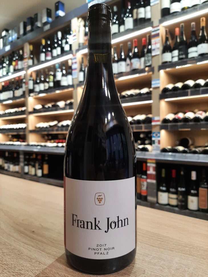 PINOT NOIR - Frank John - Das Hirschhorner Weinkontor - John Familie 
