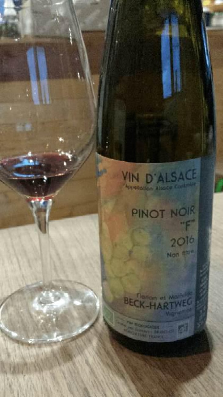Pinot Noir "F" - Florian & Mathilde Beck-Hartweg - Florian & Mathilde Beck-Hartweg 
