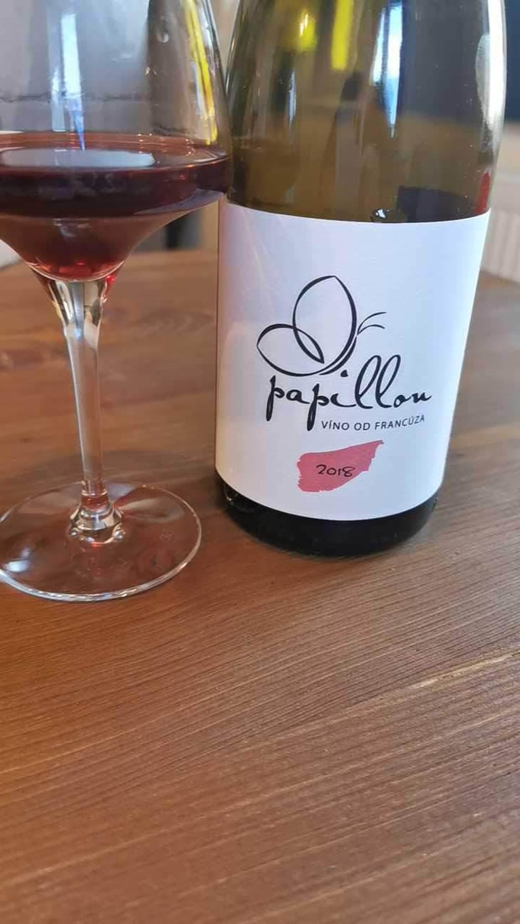 Pinot Noir - Vino Od Francuza - David Papillon & Darina Géciová 