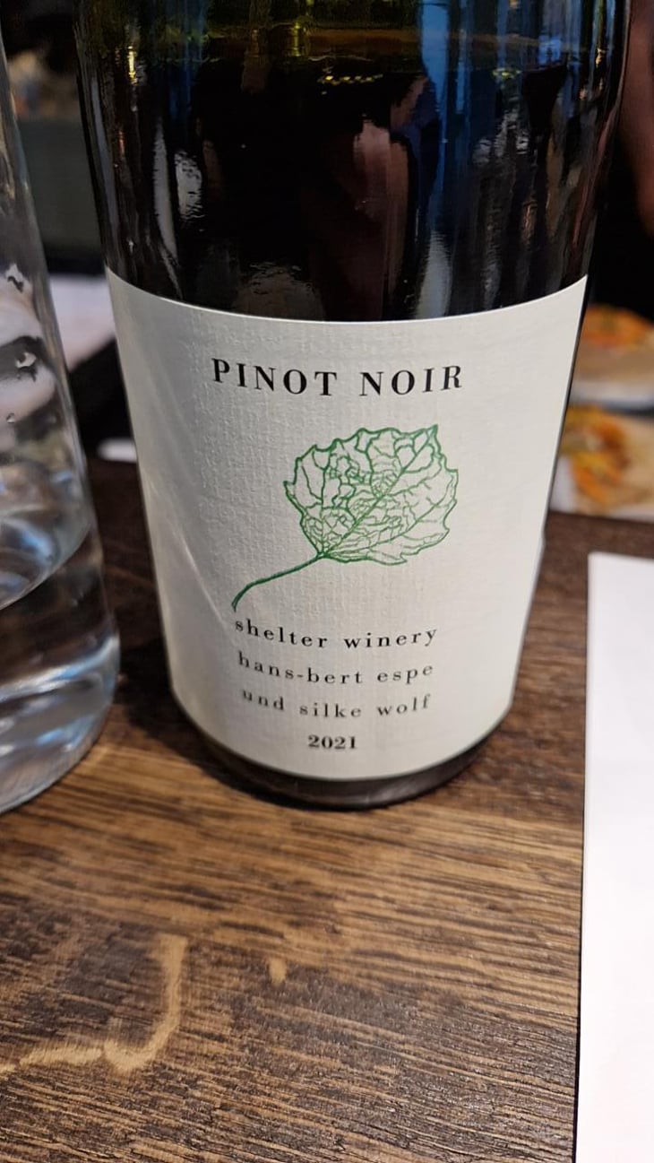 pinot noir - shelter winery - hans bert espe -2021