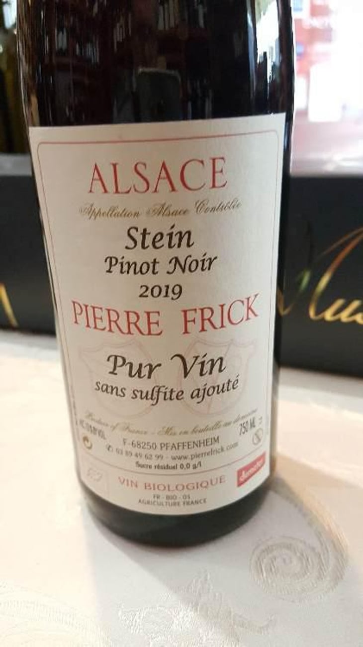 Pinot Noir Stein - Domaine Pierre Frick - Jean-Pierre, Chantal et Thomas Frick 