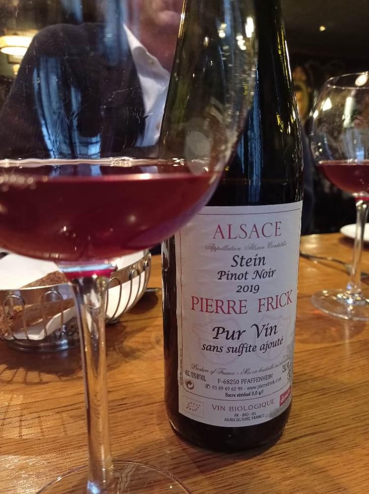 Pinot Noir Stein - Domaine Pierre Frick - Jean-Pierre, Chantal et Thomas Frick 