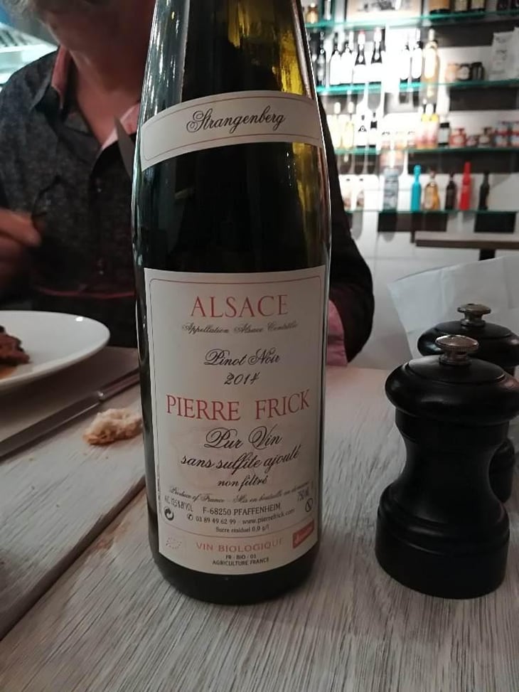 Strangenberg Pinot Noir - Domaine Pierre Frick - Jean-Pierre, Chantal et Thomas Frick -2022