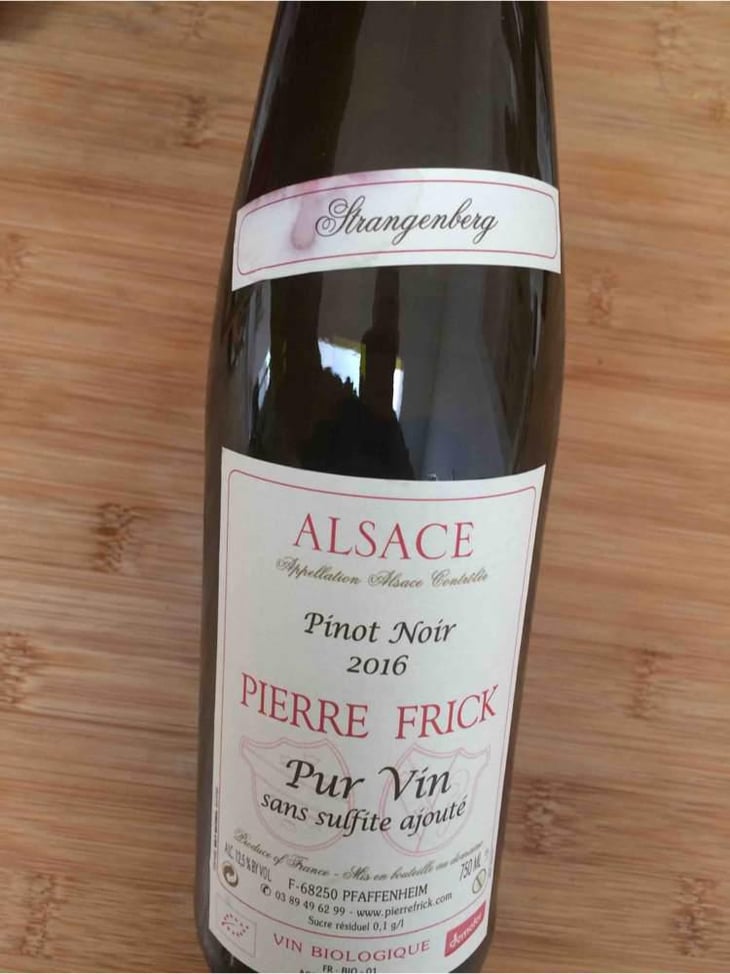 Strangenberg Pinot Noir - Domaine Pierre Frick - Jean-Pierre, Chantal et Thomas Frick -2022