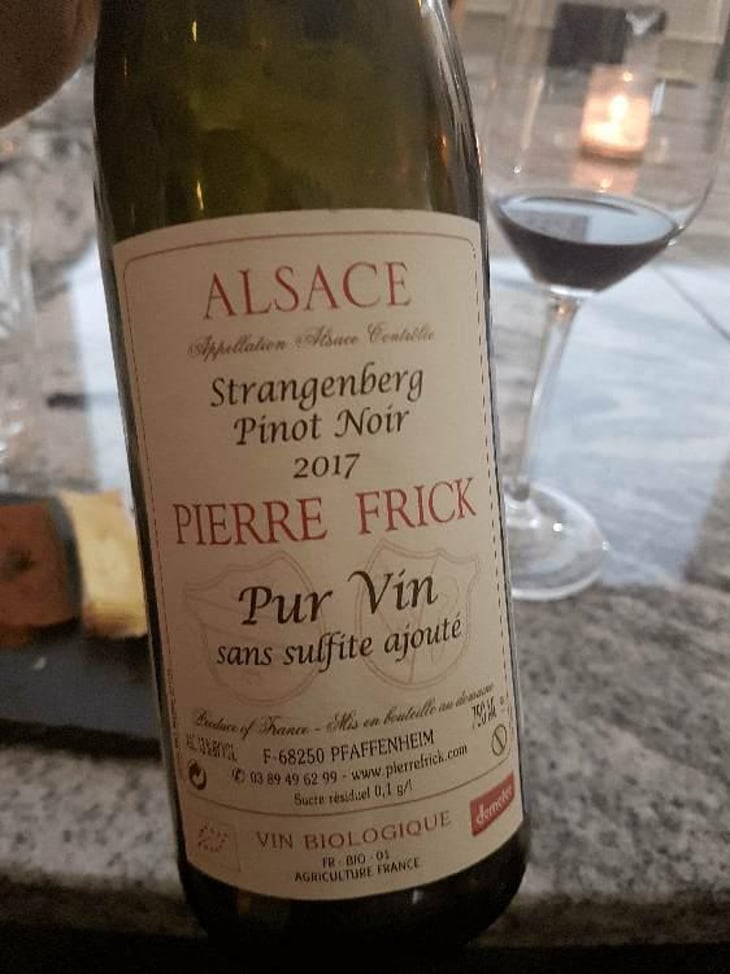 Strangenberg Pinot Noir - Domaine Pierre Frick - Jean-Pierre, Chantal et Thomas Frick -2022
