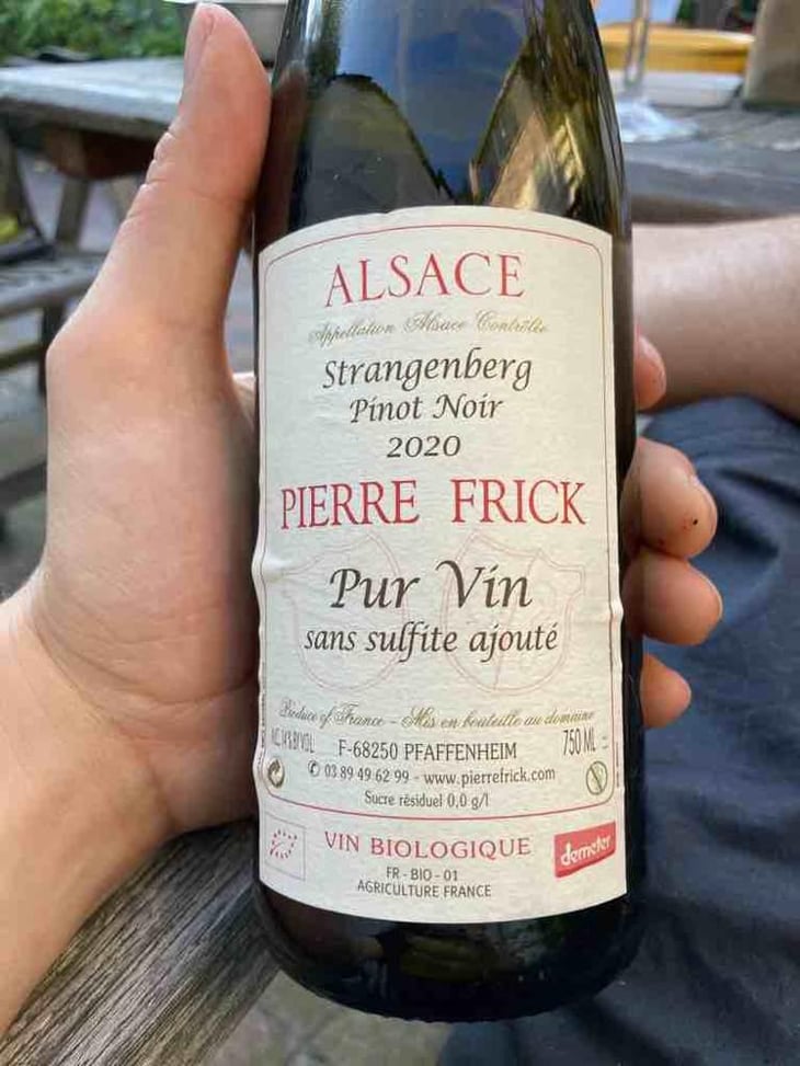 Strangenberg Pinot Noir - Domaine Pierre Frick - Jean-Pierre, Chantal et Thomas Frick -2022
