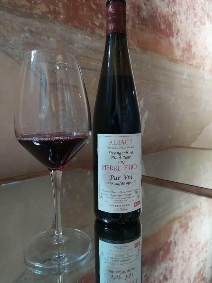 Strangenberg Pinot Noir - Domaine Pierre Frick - Jean-Pierre, Chantal et Thomas Frick -2022