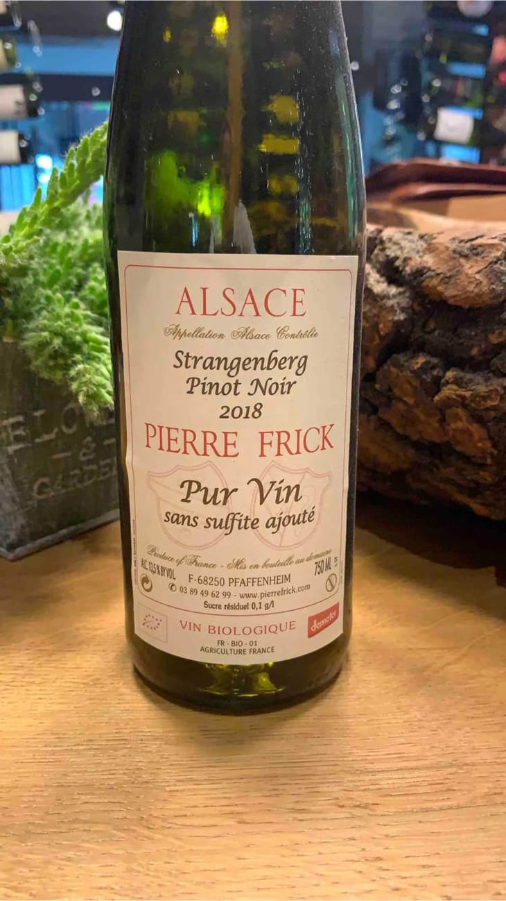 Strangenberg Pinot Noir - Domaine Pierre Frick - Jean-Pierre, Chantal et Thomas Frick -2022