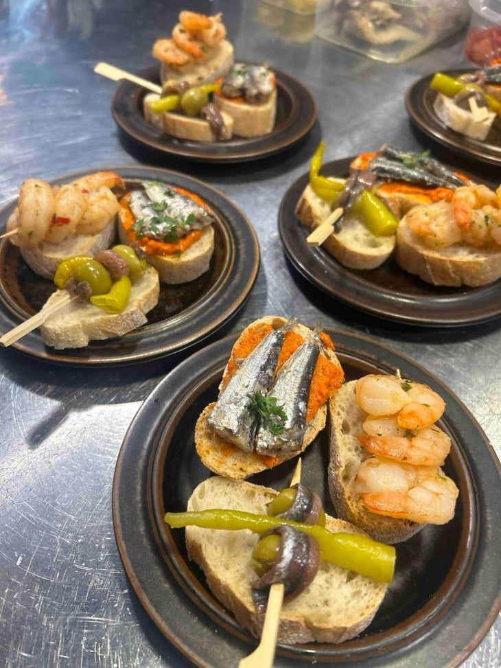 Pintxos - Café Carlos & Diego’s - 800119