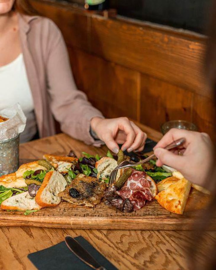 Planche De Dégustation Corse Et Niçoise. - Plein Sud - 480672