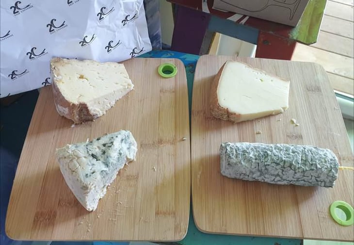 Plateau De Fromages De Chez Deux-Chavannes - Que du Bonheur + Vagabon - 370459