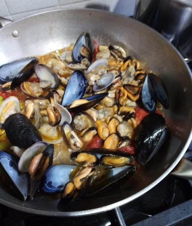 Poelée De Fruits De Mer - La Pêche à la Vigne - 369402