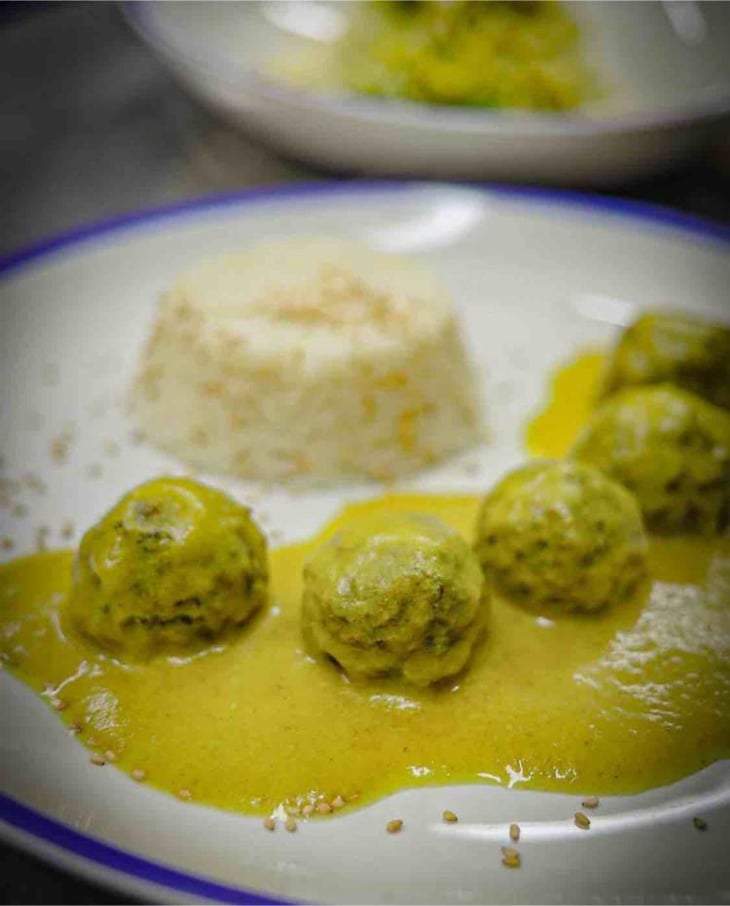 Polpette Di Cavolo Verza Con Salsa Al Curry Amabile - 5ecinque - 782880