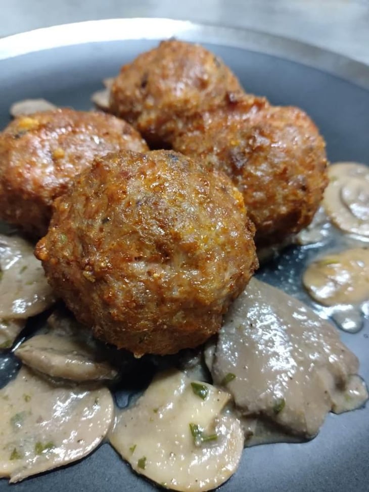 Polpette, Funghi, Nonna - Ottocene - 375736