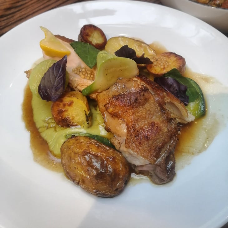 Poulet En Deux Façons - Bistrot Populus - 804619
