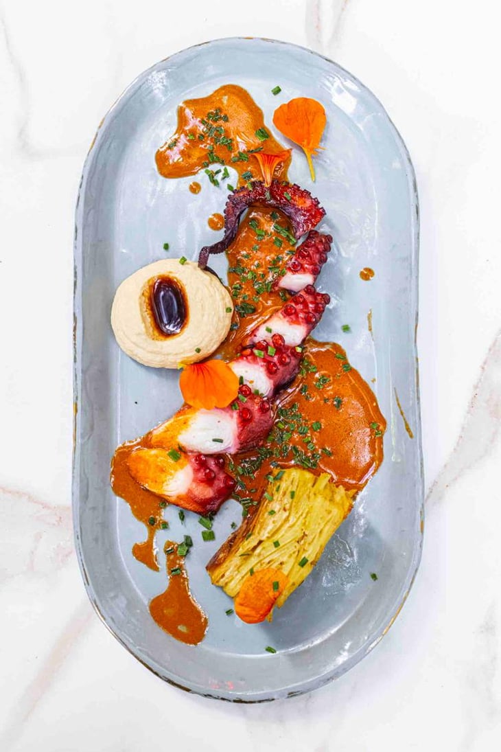 Poulpe Grillé, Sauce Piquillos Et Dauphinois - Foufou - 686811