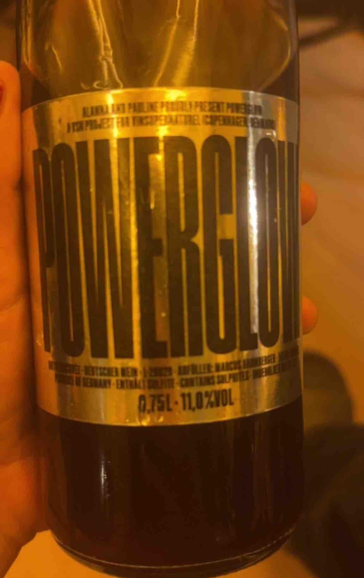 Powerglow X Domaine VSN - GLOW GLOW - Weingut Baumberger - Pauline & Carl Baumberger -2021