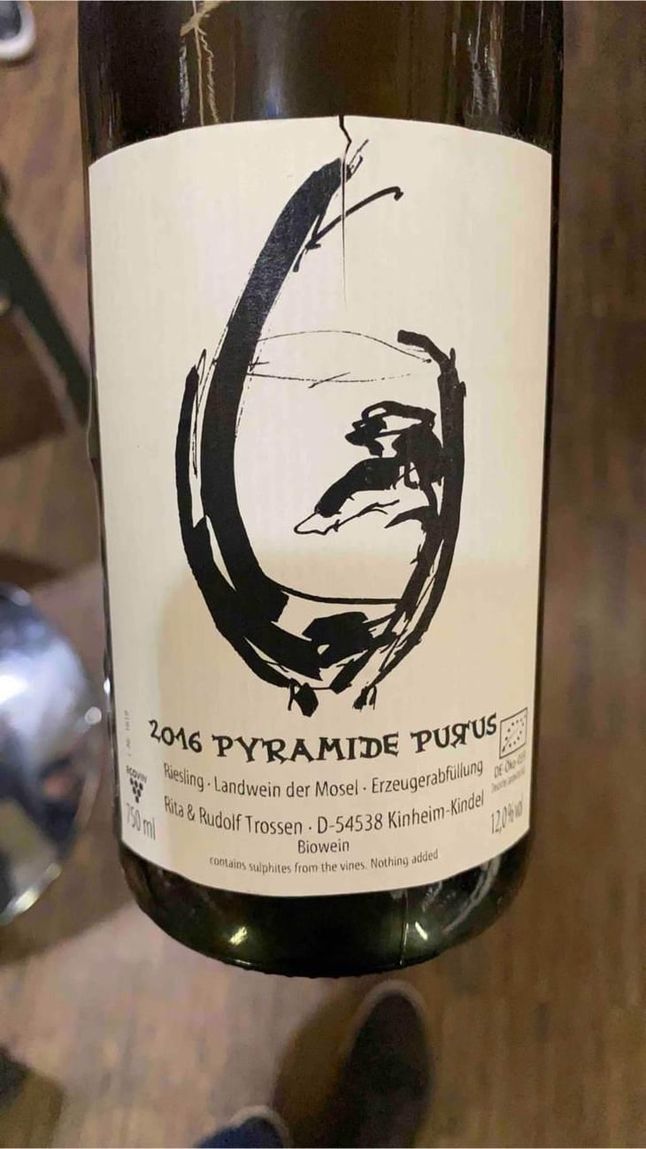 Pyramide Purus - Weingut Trossen - Rita & Rudolf Trossen 