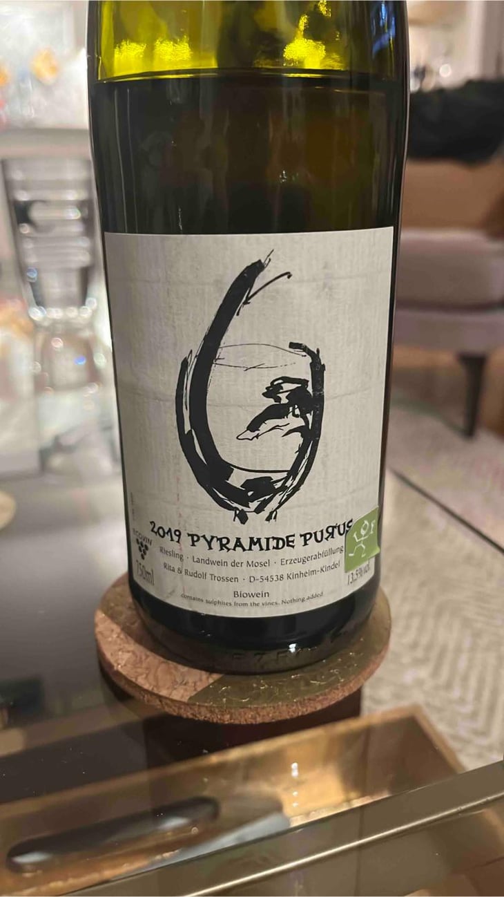 Pyramide Purus - Weingut Trossen - Rita & Rudolf Trossen 