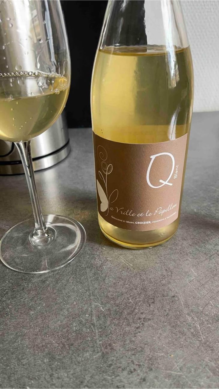 Q Blanc - La Vrille et le Papillon - Géraldine & Méryl Croizier 