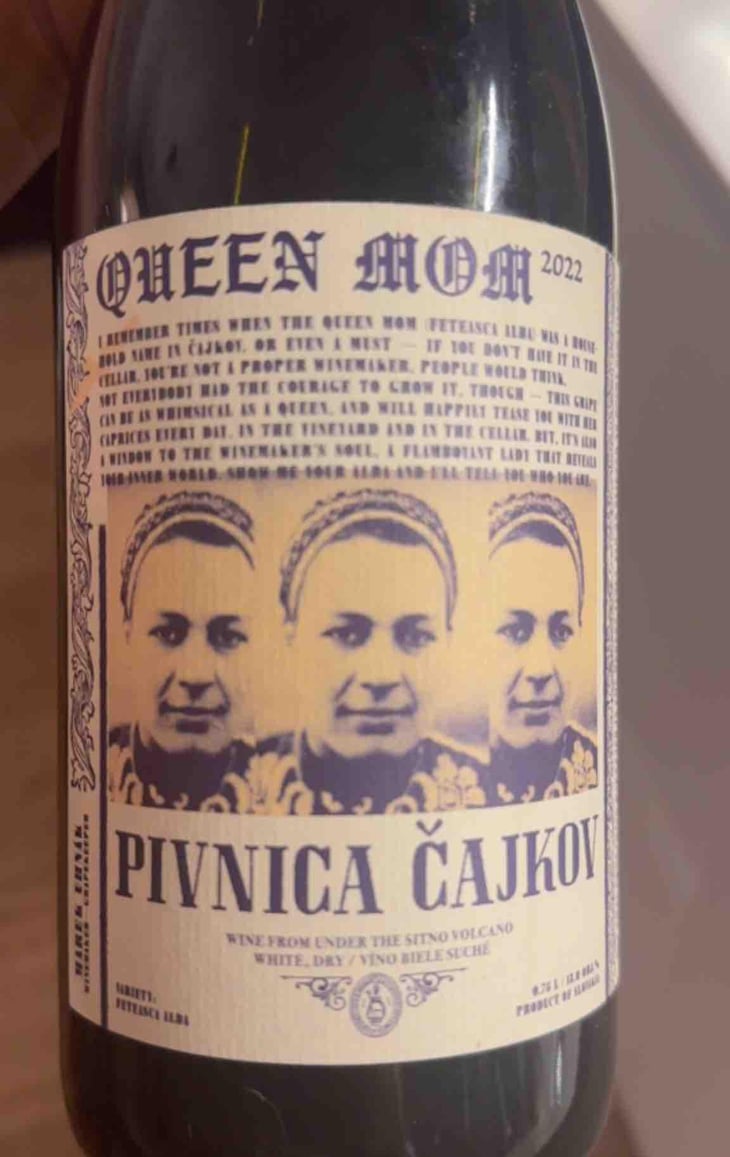 Queen Mom - Pivnica Čajkov - Marek Uhnák 