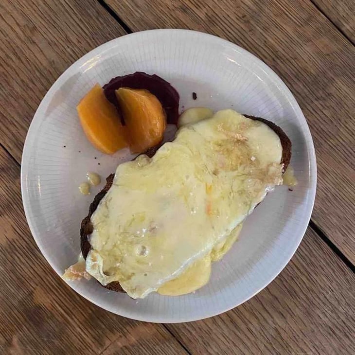 Raclette Auf Sauerteigbrot - VIN PUR Weinboutique - 427499