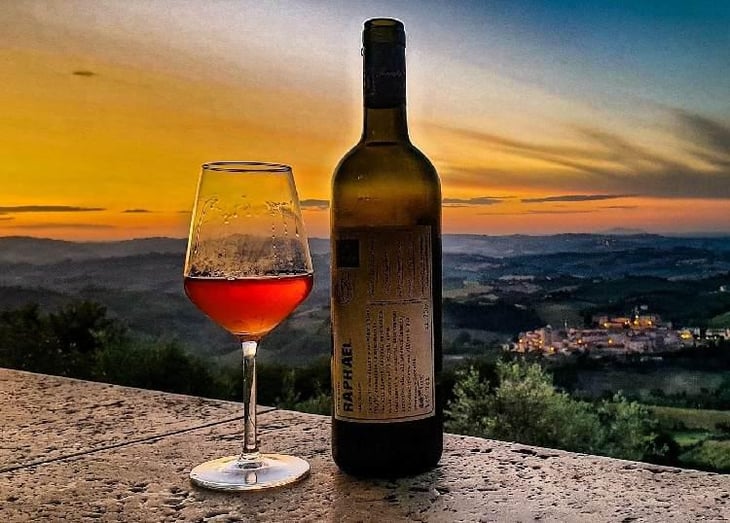 Raphael - Tenuta Ca’ Sciampagne - Leonardo Cossi, Paola Grillo 