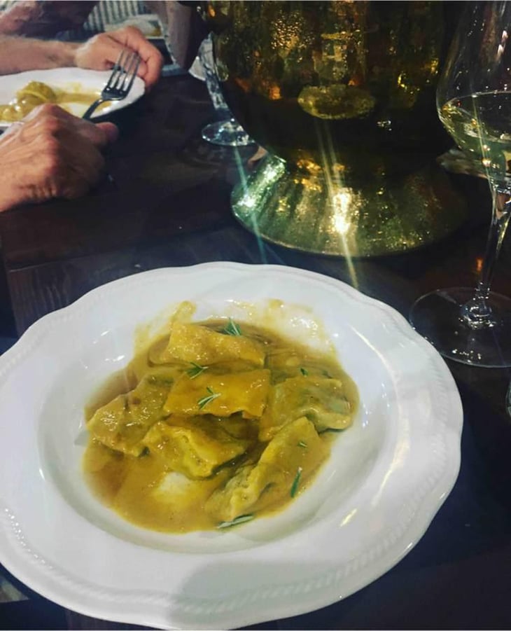 Raviolini Cinta Senese E Bieta In Salsa Di Pomodorini Gialli E Concentrato Di Champignon - Volatile Vineria - 499919