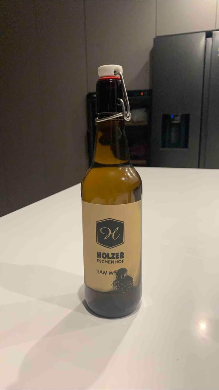 Raw White - Eschenhof Holzer - Arnold Holzer 