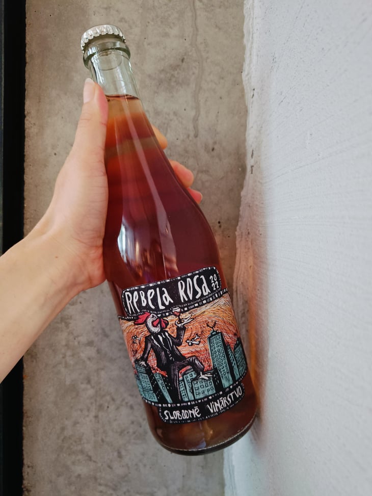 Rebela Rosa - Slobodné Vinárstvo - Majer Zemianske Sady - Michal Kuropka, Agnes Lovecká, Katarína Kuropková 