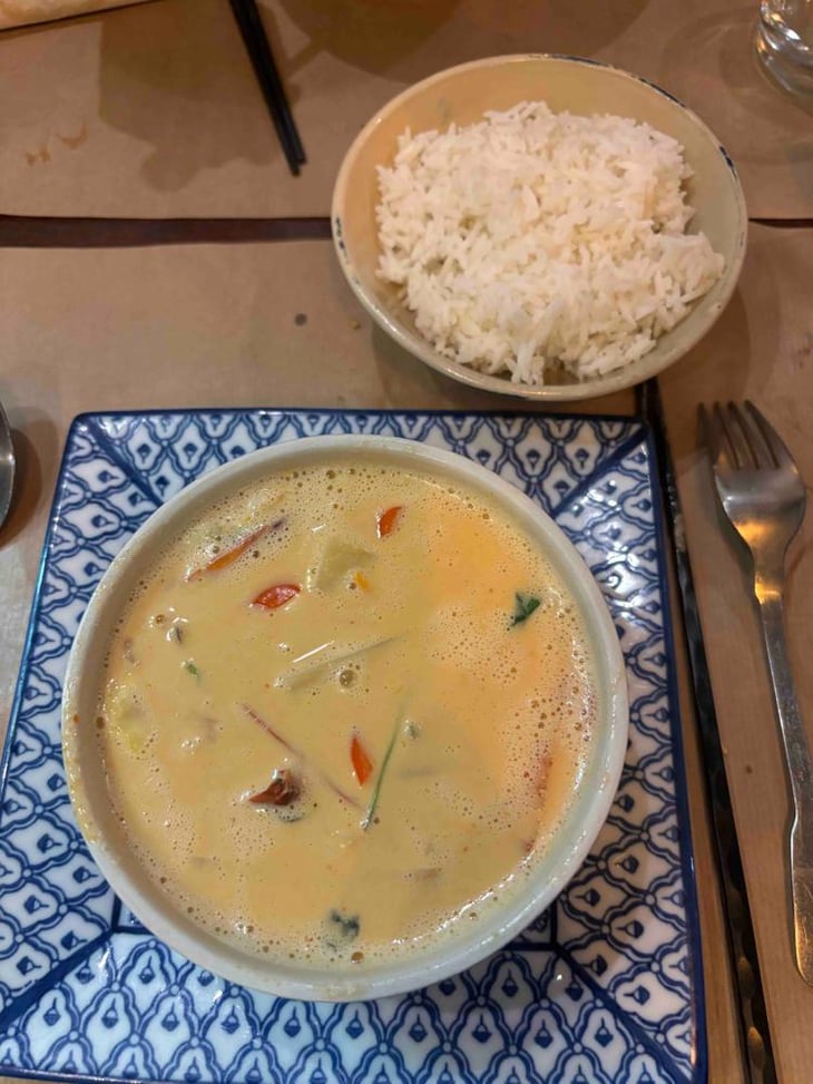 Red Curry -  - 803596