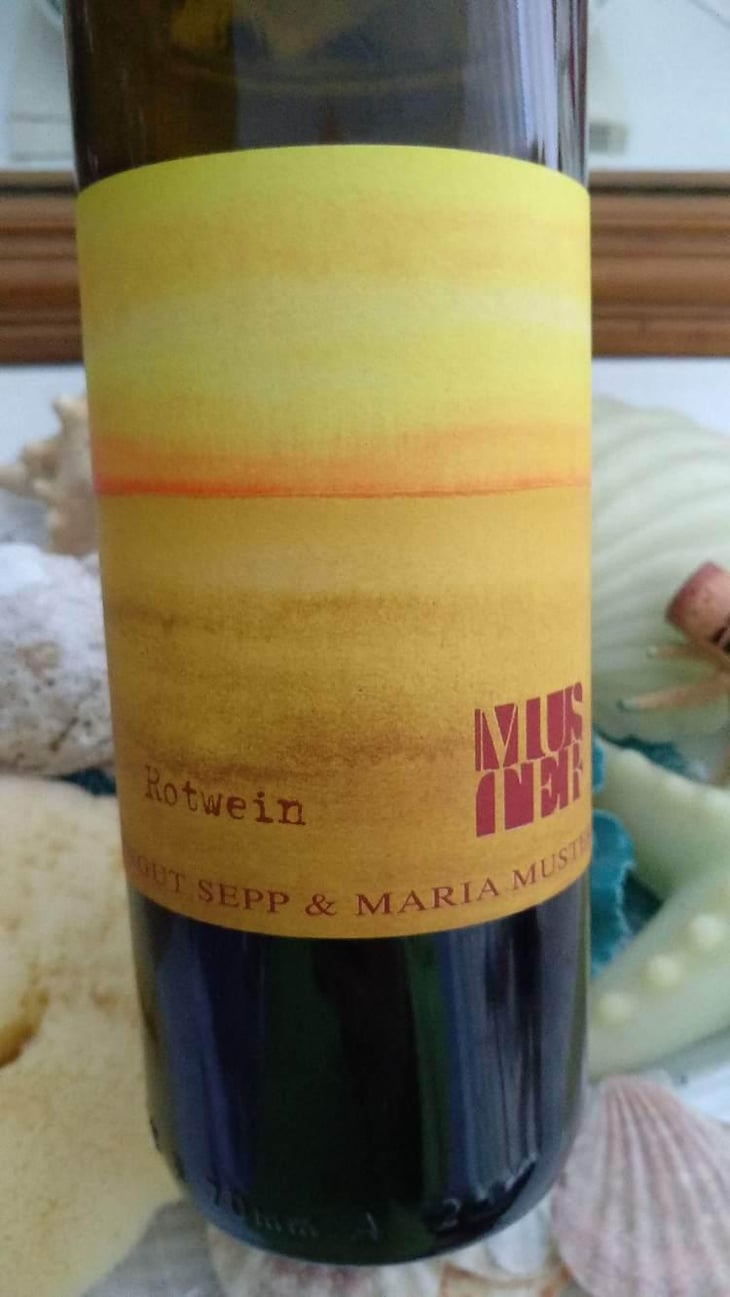 Rotwein - Weingut Muster - Maria & Sepp Muster 